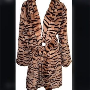 VS plush tiger print robe